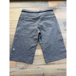 Lululemon Still Bermuda Shorts Gray Luon Yoga Lounge Size 4